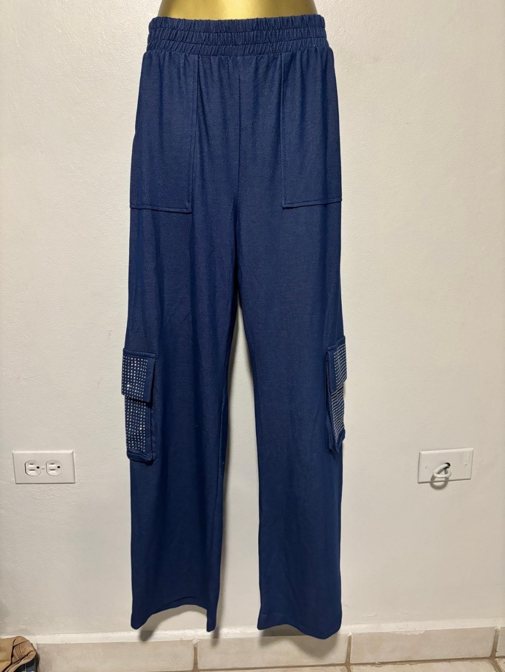 Women's Navy Wide-Leg Cargo Pants